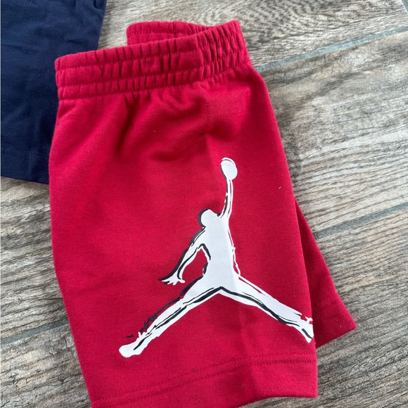 Brand New Jordan Boy’s 2-piece Set T-shirt and Shorts - Picture 3 of 7